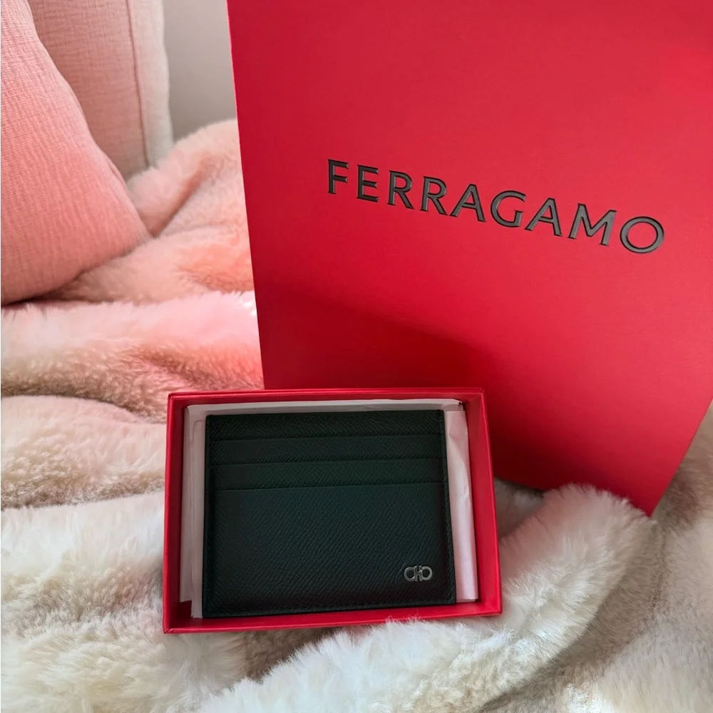 Salvatore Ferragamo Men's Moss Leather Card Holder